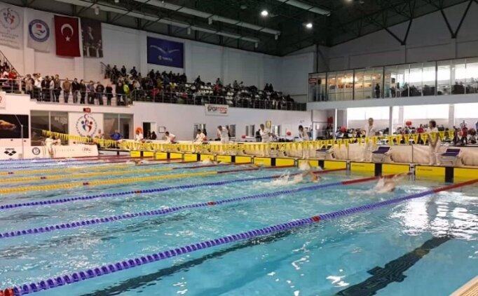 19. Uluslararası Arena Aquamasters Yüzme Şampiyonası 2K