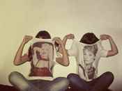 Adana'ya Bir Kız Geçti Gördün mü?