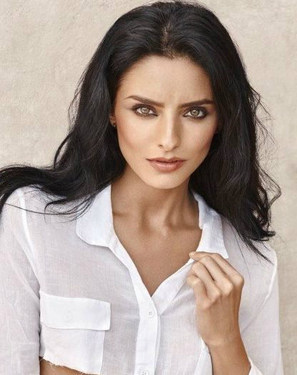 Aislinn Derbez