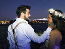 Banyo Duvarındaki Kelimeler