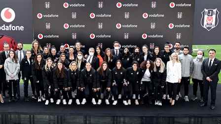 Beşiktaş Vodafone Kadın Futbol Takımı - Alg Spor