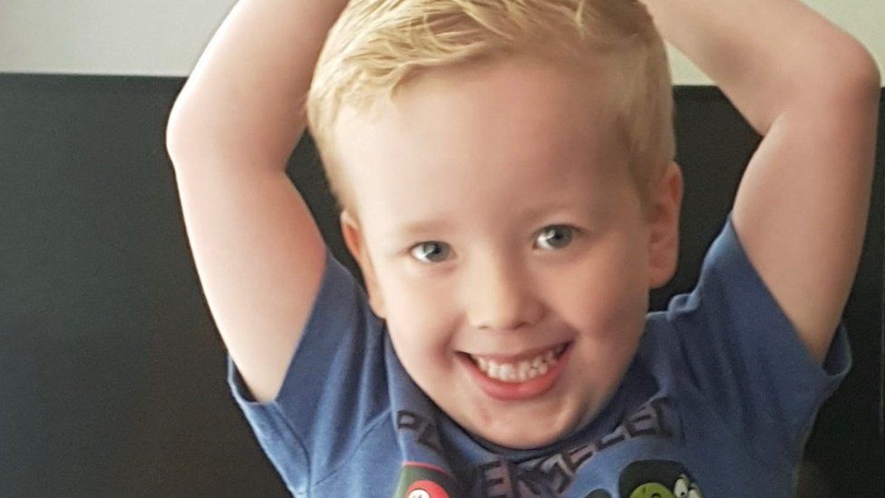 Büyük Yalanlar: Arthur Labinjo-Hughes Cinayeti