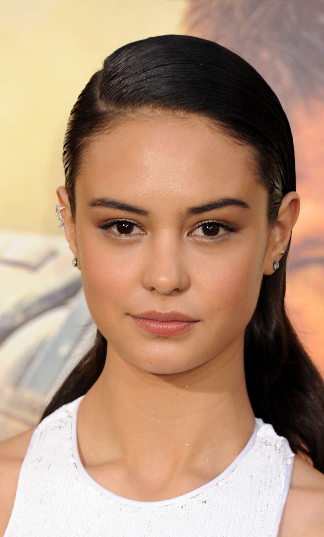 Courtney Eaton