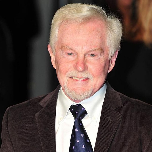 Derek Jacobi
