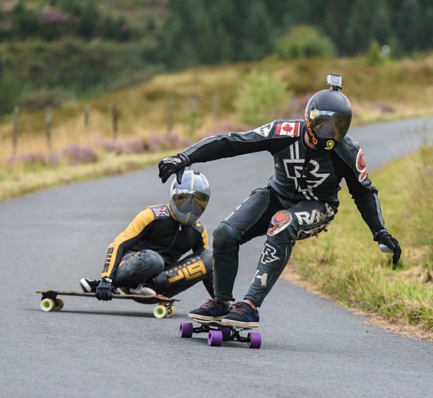 DOWNHİLL SKATEBORD CHAMPS