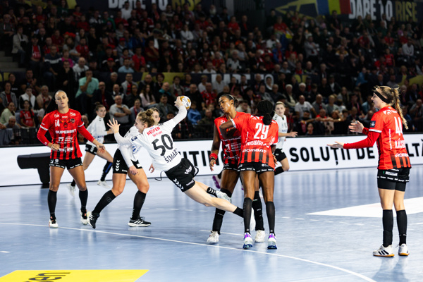 EHF ŞAMPİYONLAR LİGİ GLORİA VEGETA