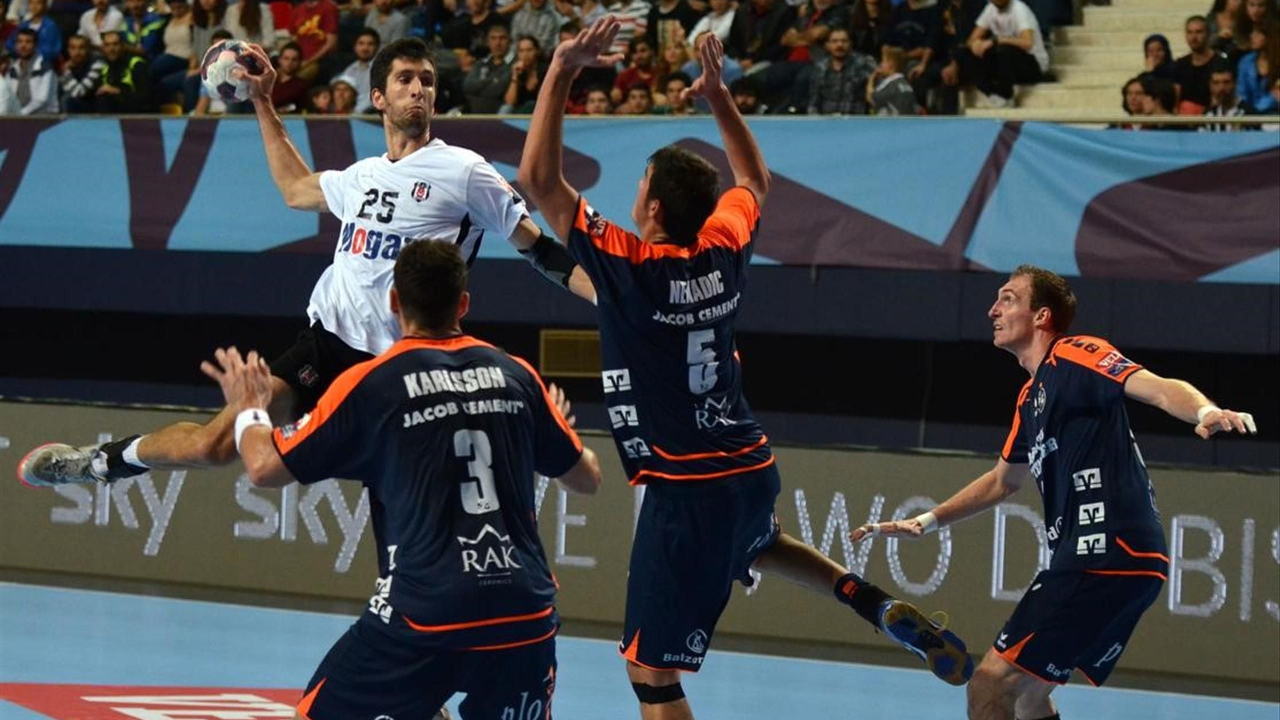 EHF ŞAMPİYONLAR LİGİ VEZSPREM - BERLİN