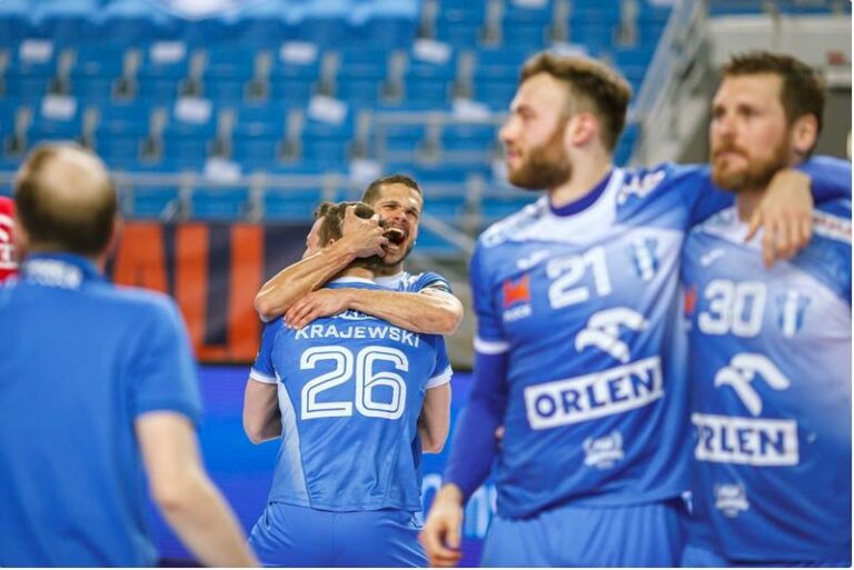 EHF ŞAMPİYONLAR LİGİ WİSLA PLOCK-PSG