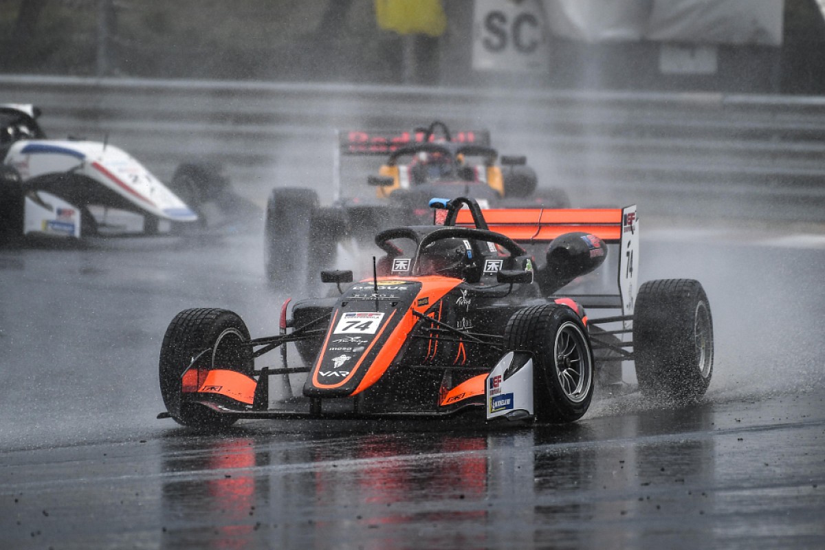EUROFORMULA MACARİSTAN 1. VE 2. YARIŞ
