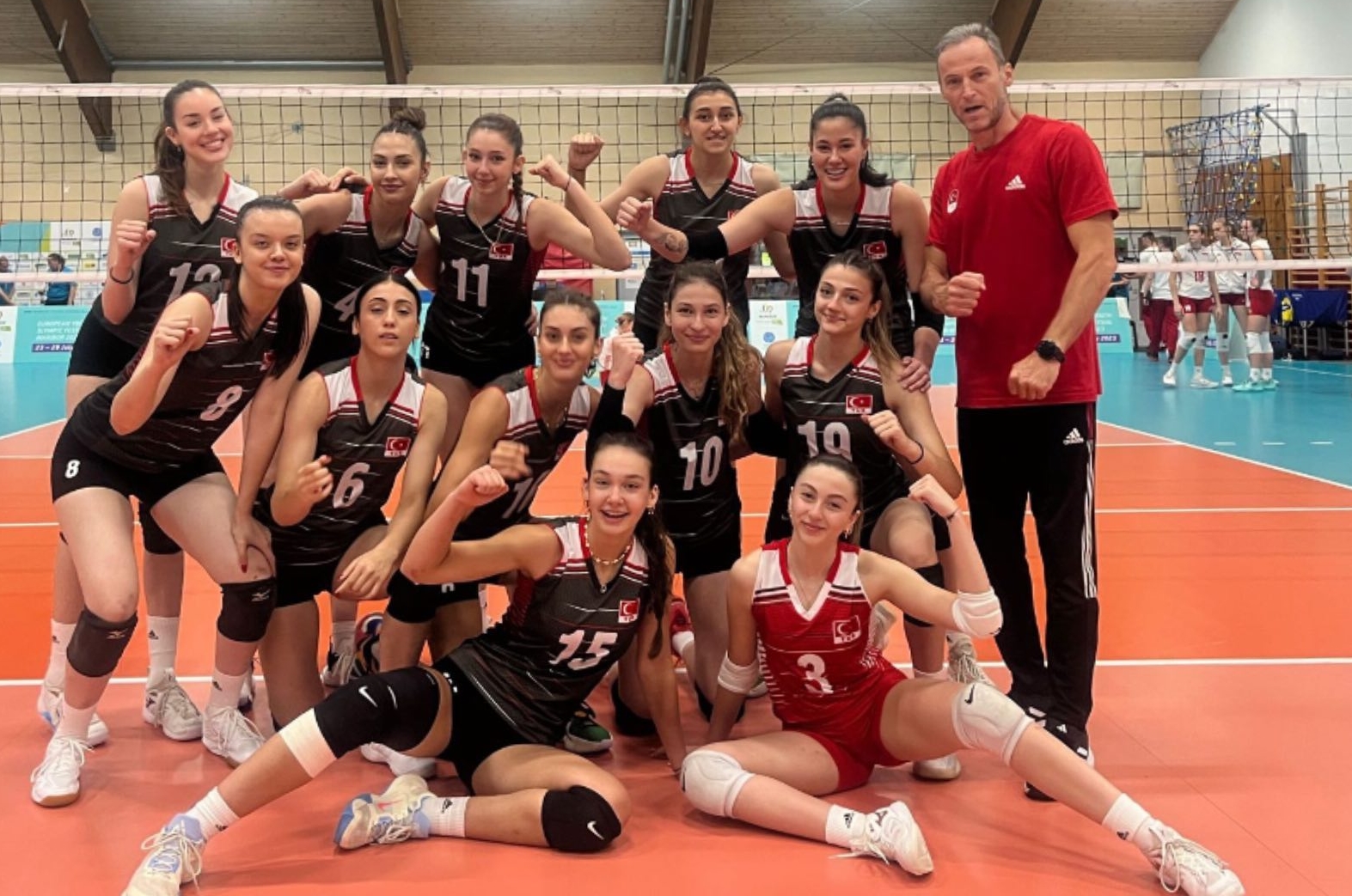 EYOF VOLEYBOL SEANSI