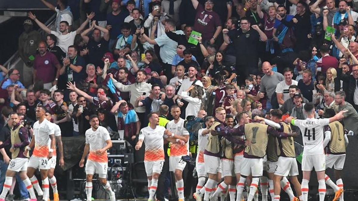 Fa Cup Futbol Karşılaşmasıaston Vılla - West Ham Unıted