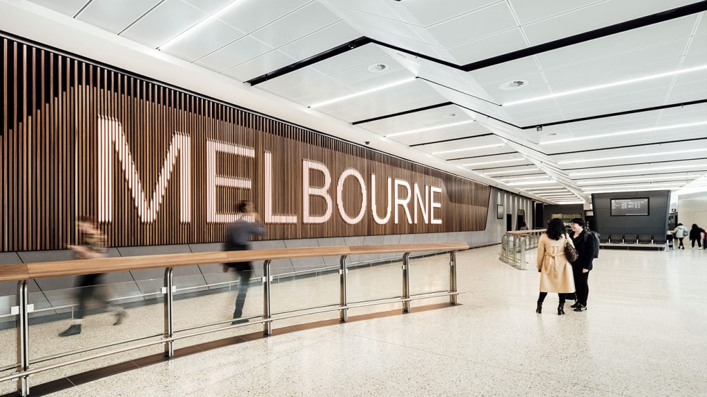 Inside: Melbourne Havalimanı