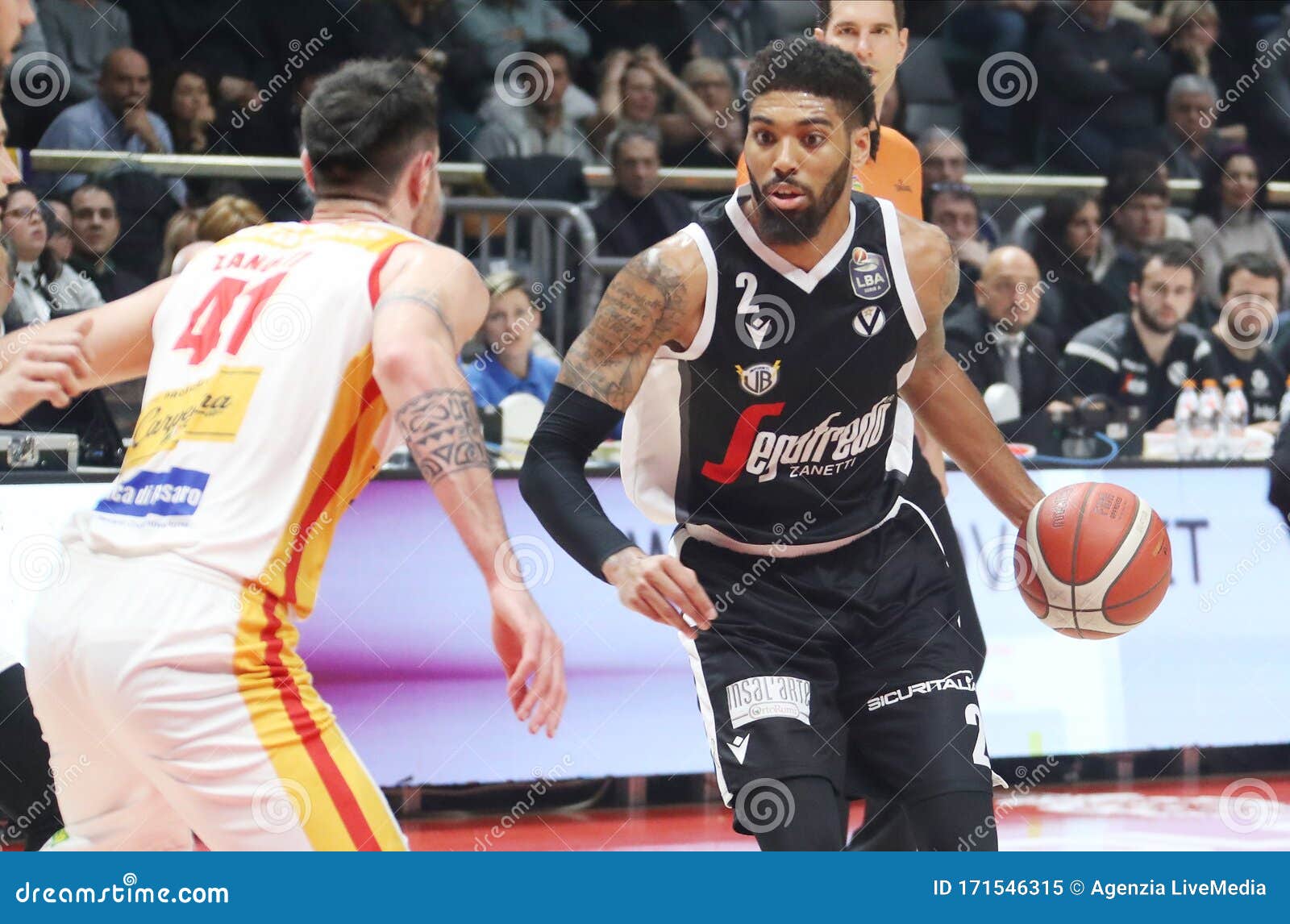İtalya Basketbol Ligi Bologna Pesaro