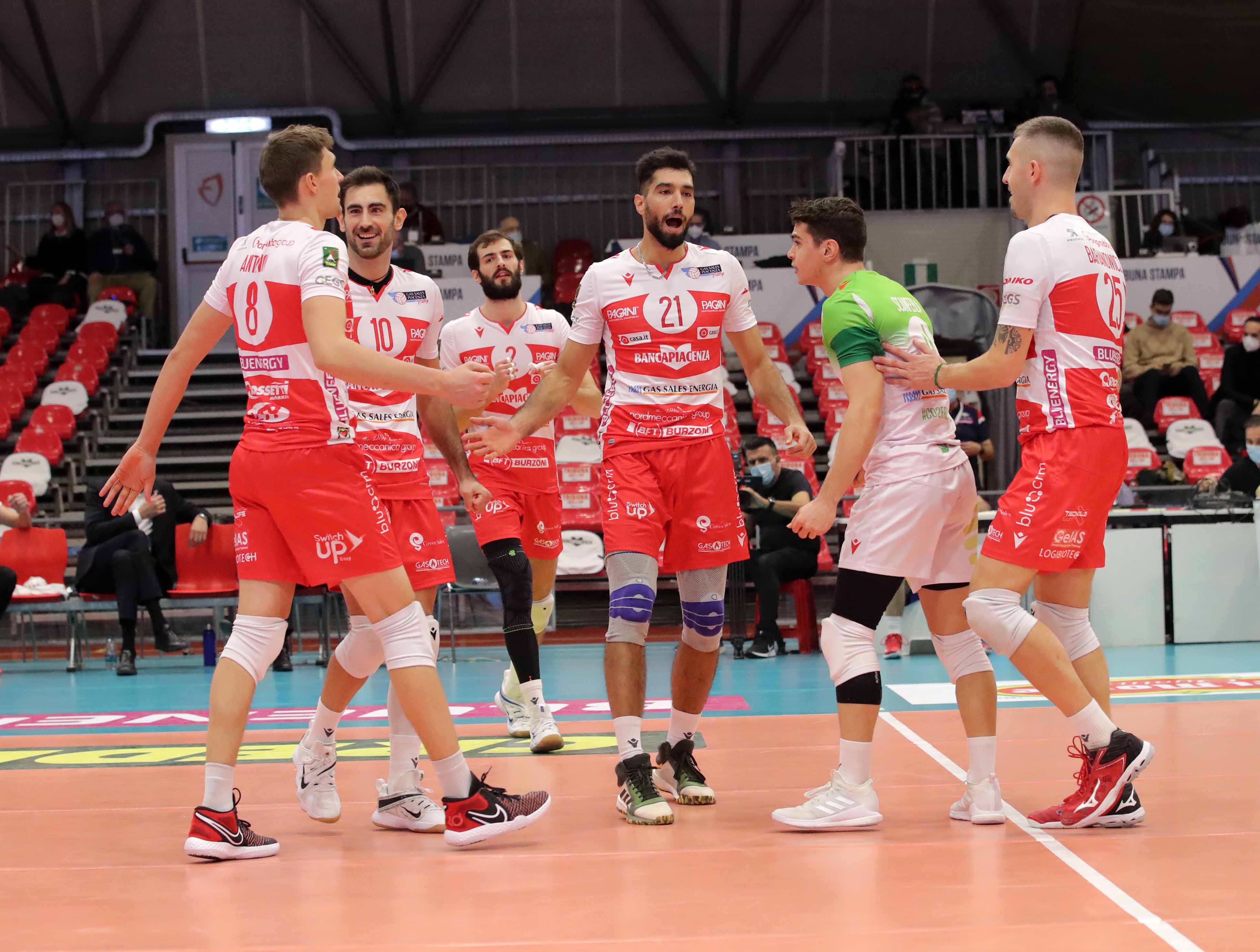 İTALYA ERKEK VOLEYBOL LİGİ GAS SALES BLUENERGY PIACENZA CIST