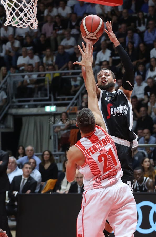 İTALYA ERKEKLER BASKETBOL LİGİ OPENJOBMETIS VARESE - VIRTUS 