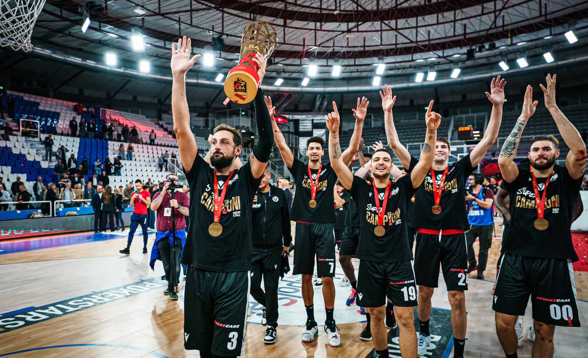 İTALYA ERKEKLER BASKETBOL LİGİ TRAPANİ BOLOGNA