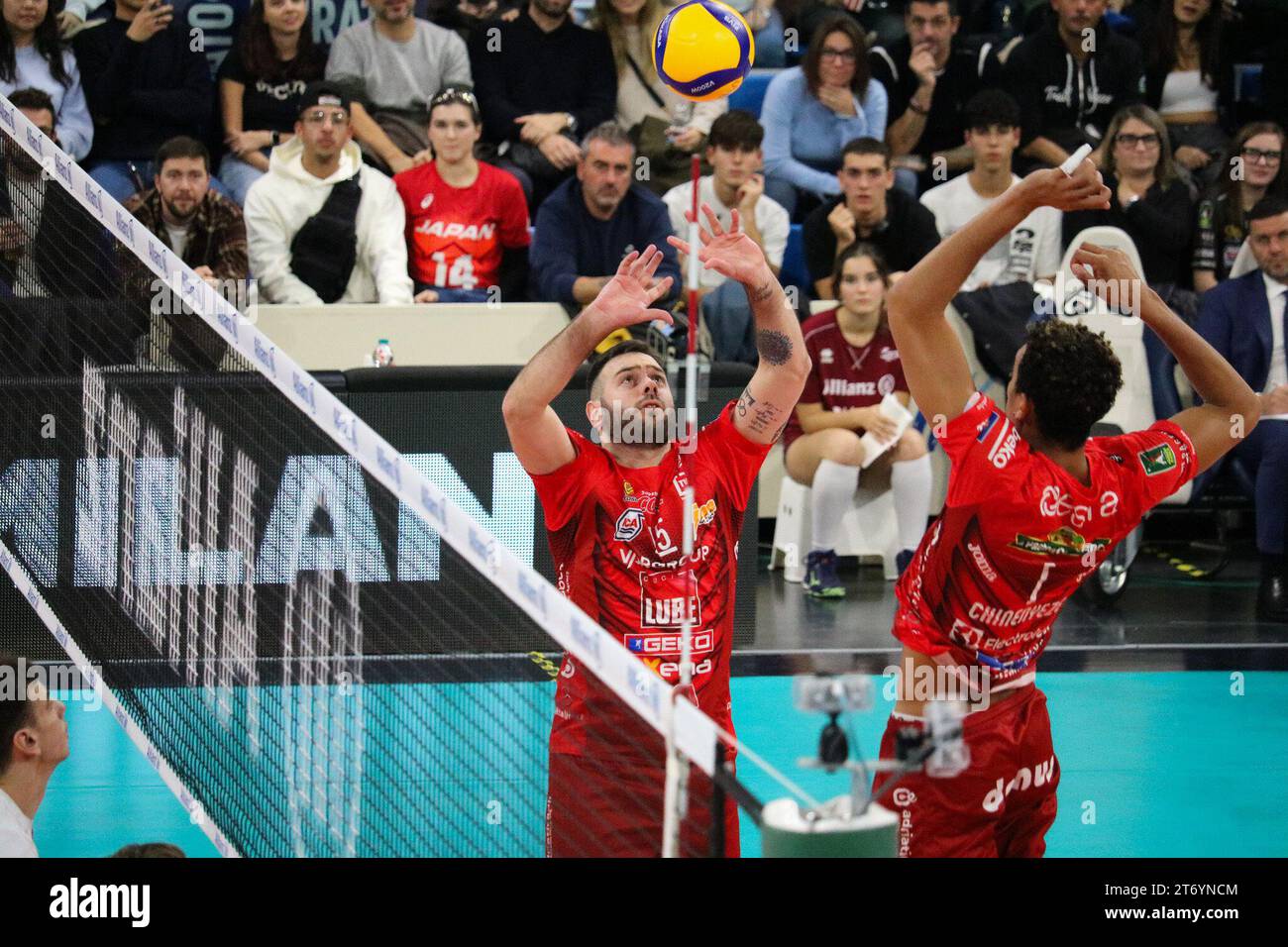 İTALYA ERKEKLER VOLEYBOL LİGİ ALLIANZ MİLANO CUCINE LUBE CİV