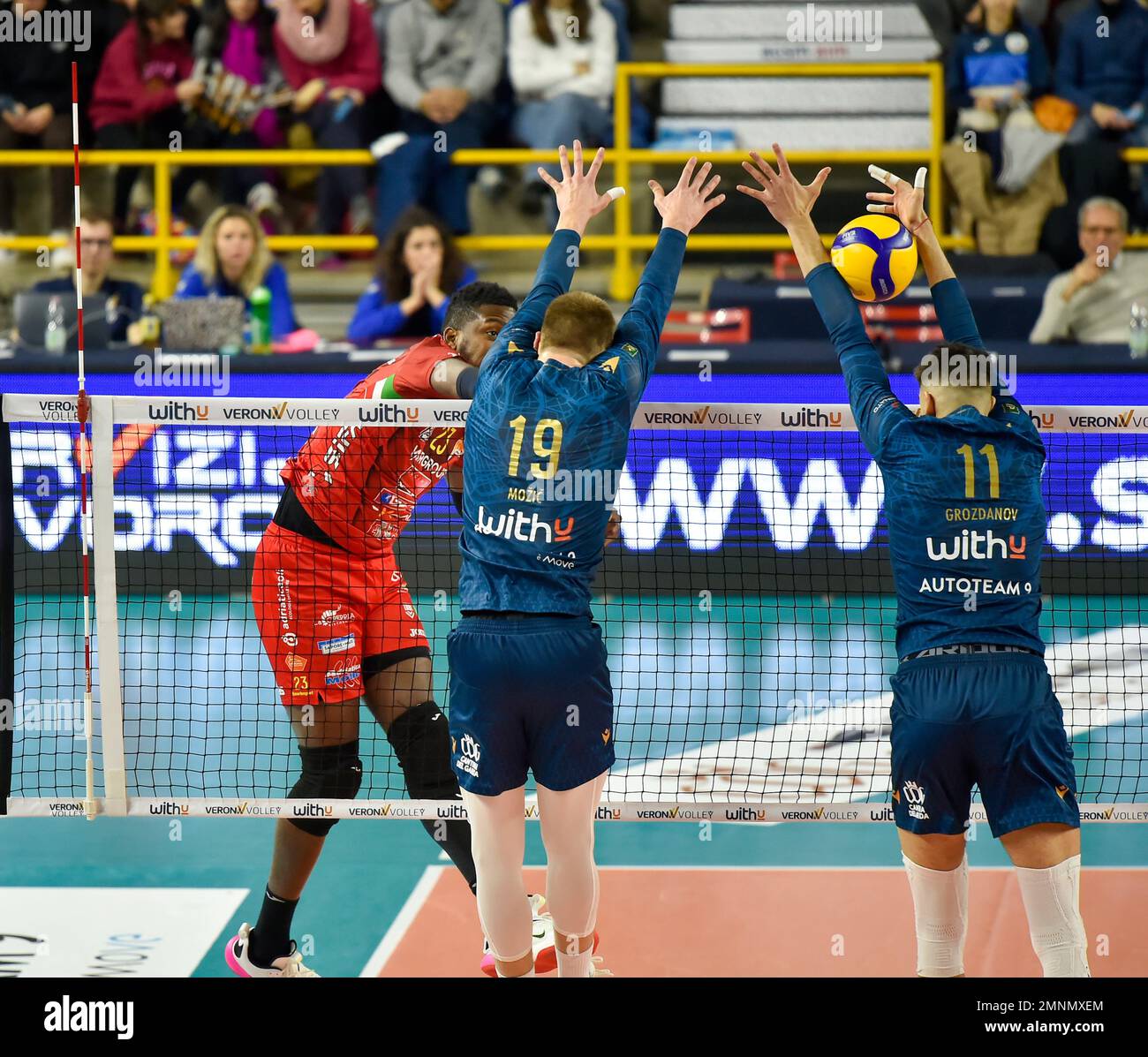 İTALYA ERKEKLER VOLEYBOL LİGİ CIVITANOVA - VERONA