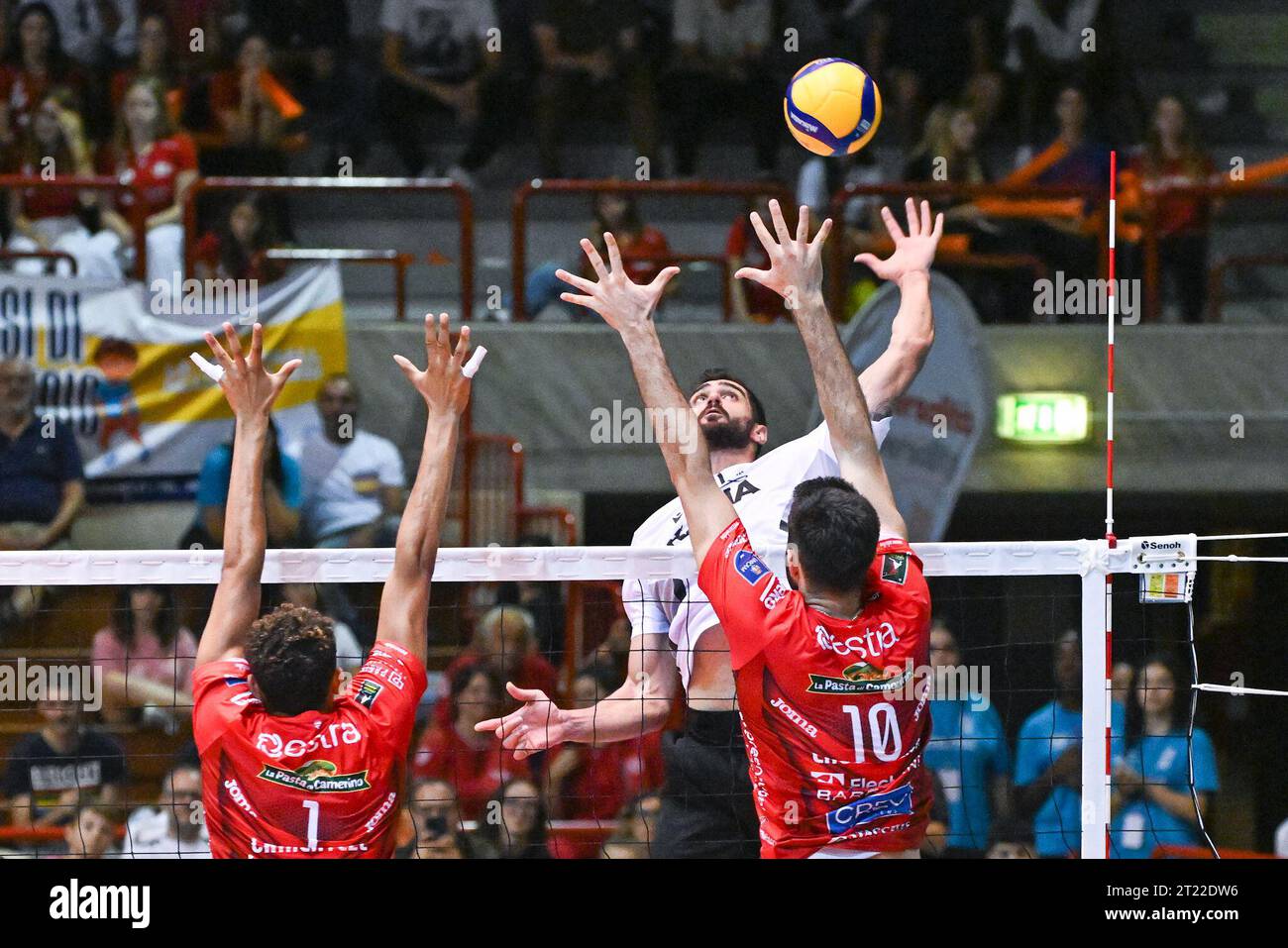 İtalya Erkekler Voleybol Ligi Rana Verona Cucine Lube Civita