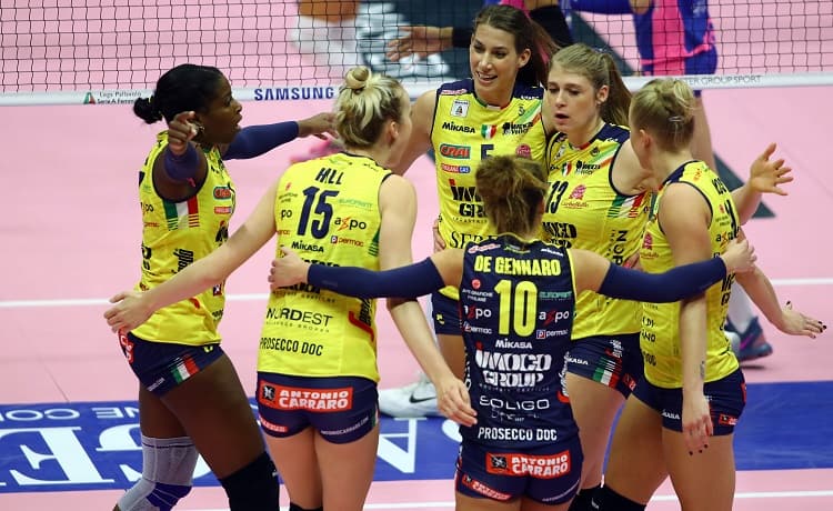 İTALYA KADINLAR VOLEYBOL LİGİ IMOCO - CONEGLIANO