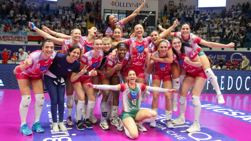 İTALYA KADINLAR VOLEYBOL LİGİ MİLANO CONEGLİANO 2.MAÇ