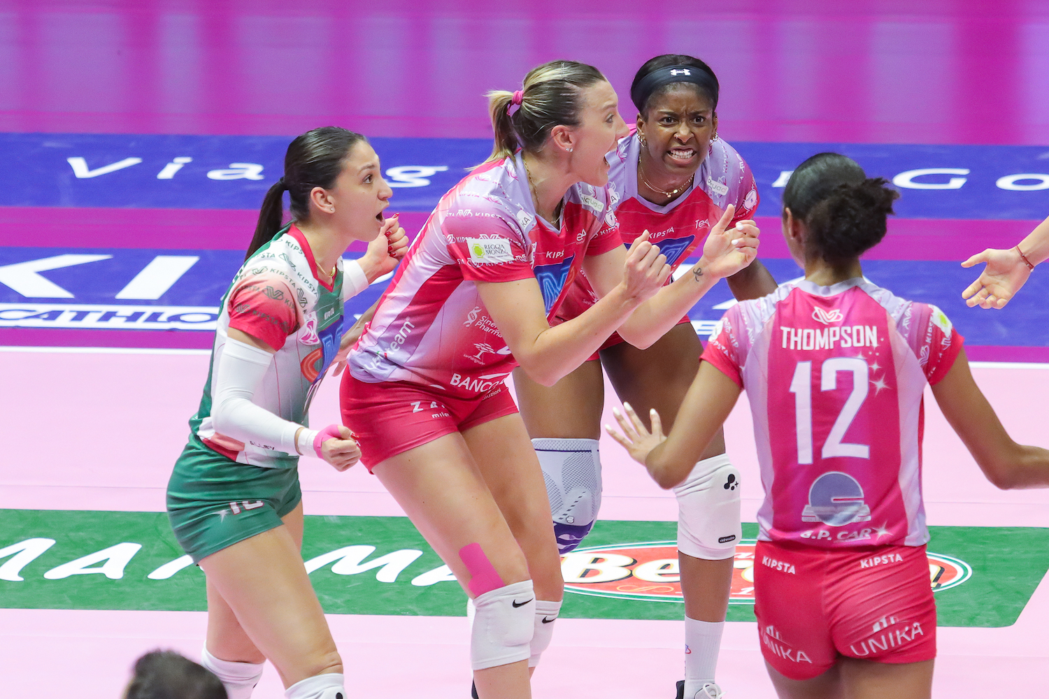 İtalya Kadınlar Voleybol Ligi Numia Vero Volley Milano - Rom