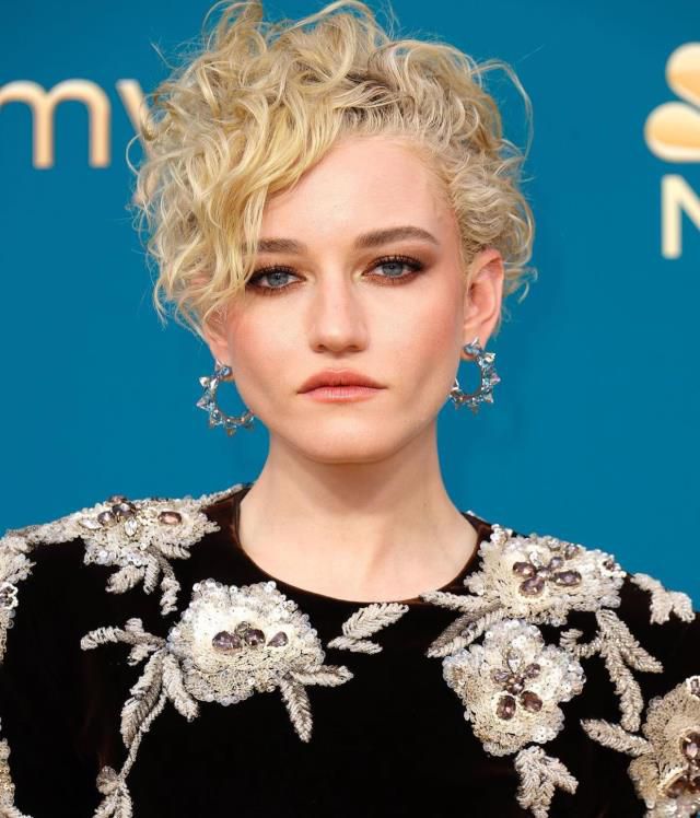 Julia Garner