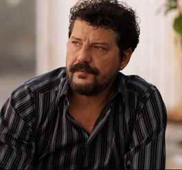 Kanunsuz Topraklarda