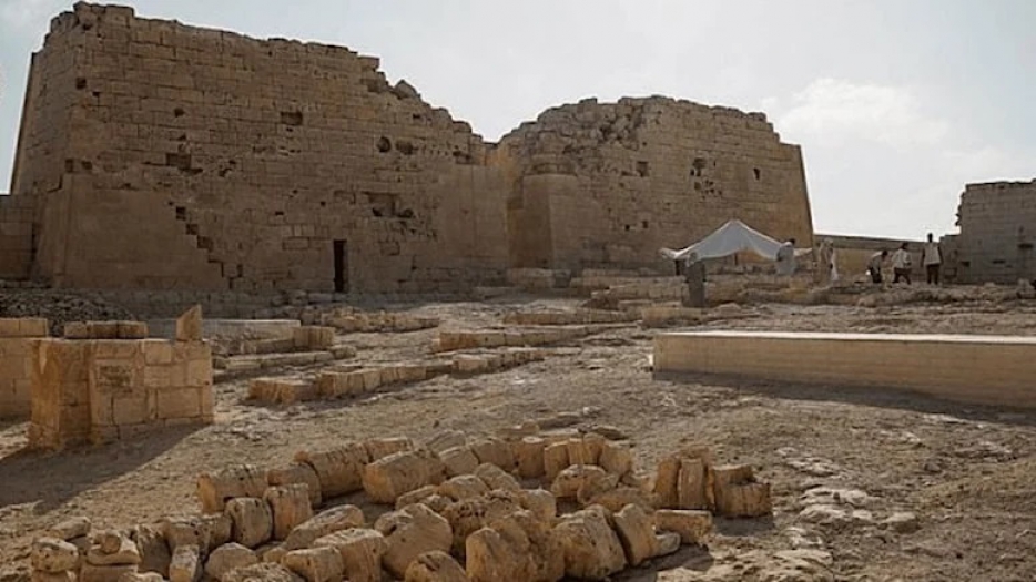 Kleoptara'nin Kayip Mezari