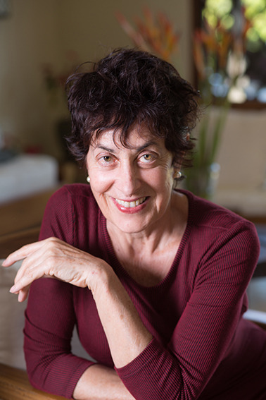 Maria Teresa Larrain