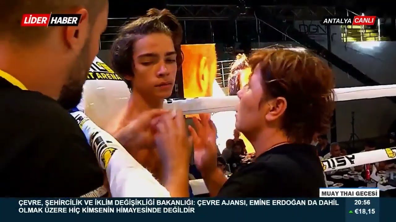 Muay Thai Gecesi