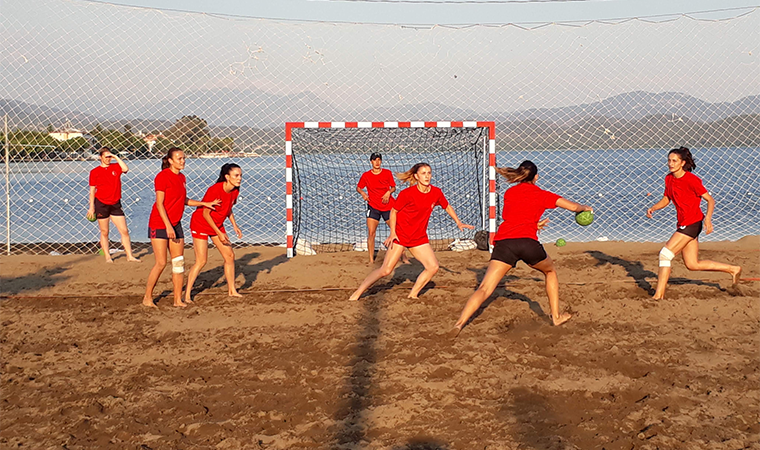 PLAJ HENTBOLU ALMANYA-NORVEÇ