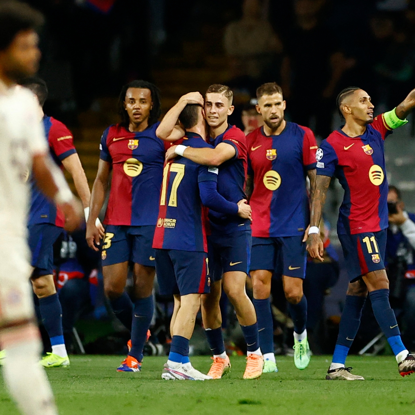 Şampiyonlar Ligi Futbol Karşılaşmasıbarcelona - Bayern Munıh