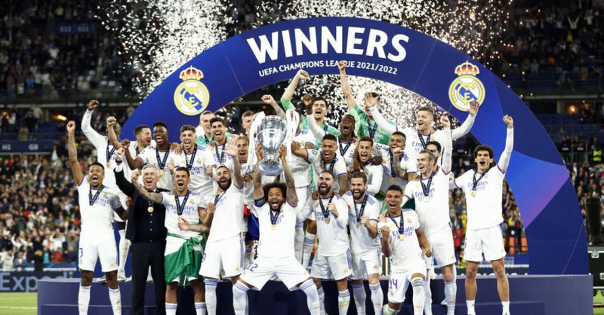 Şampiyonlar Ligi Futbol Karşılaşmasılılle - Real Madrıd