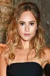 Suki Waterhouse