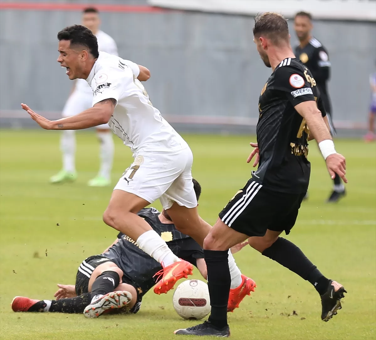 Trendyol 1. Lig Futbol Karşılaşması 15. Haftamanisa - Çoru