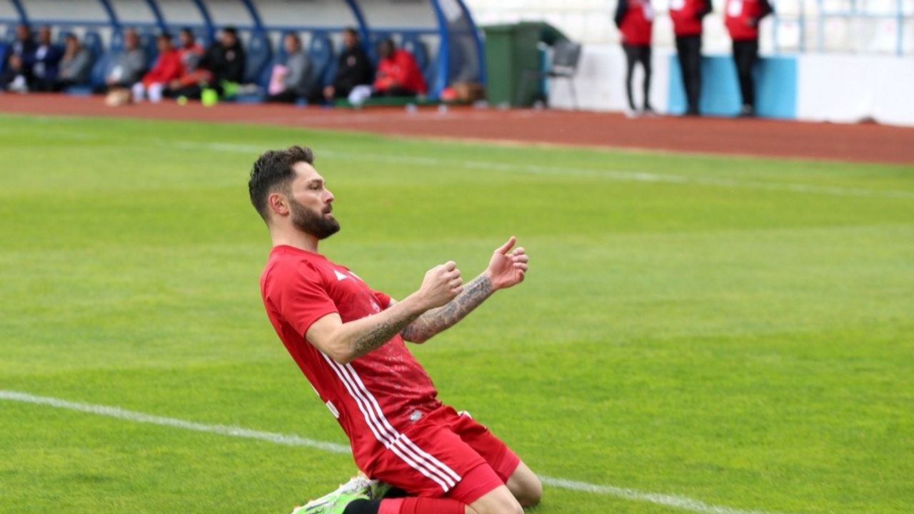 Trendyol 1. Lig Futbol Karşılaşması 30.haftauğur Okulları İs