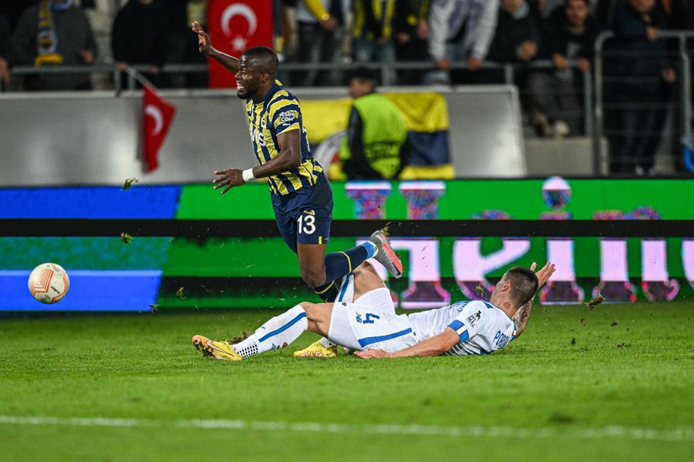 Uefa Avrupa Ligi Futbol Karşılaşmasıfenerbahçe - Manchester 