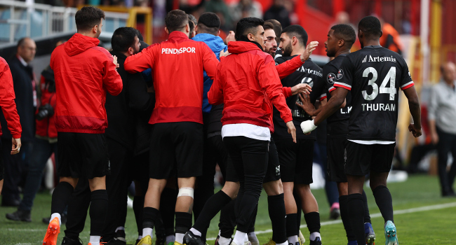 Van Spor - Pendikspor