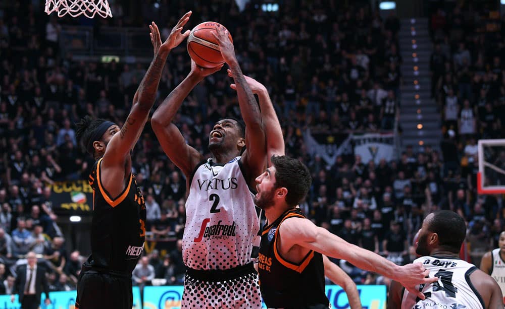 Virtus Bologna -Pistoia