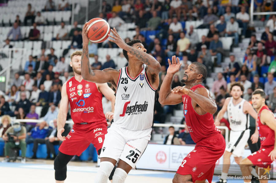 Virtus Bologna - Sassari