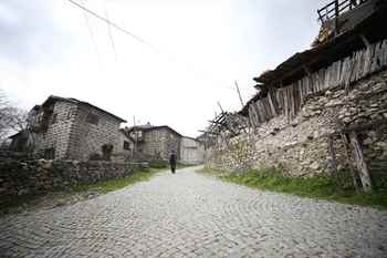 Yaban Evler: Yüzen Şato