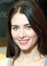 Nefise Karatay
